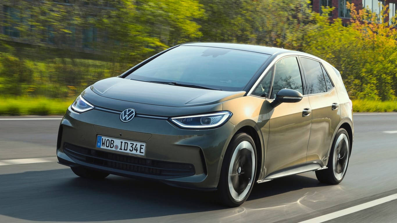 VW ID.3: Bislang gab es ihn ab rund 33.000 Euro. Mit dem neuen Rabatt wird er mehr als 3.000 Euro teurer.