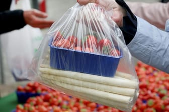 Erdbeeren und Spargel