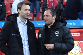 Simon Rolfes und Marcel Schäfer (r.): Der Wolfsburger wurde im vergangenen Jahr befördert.