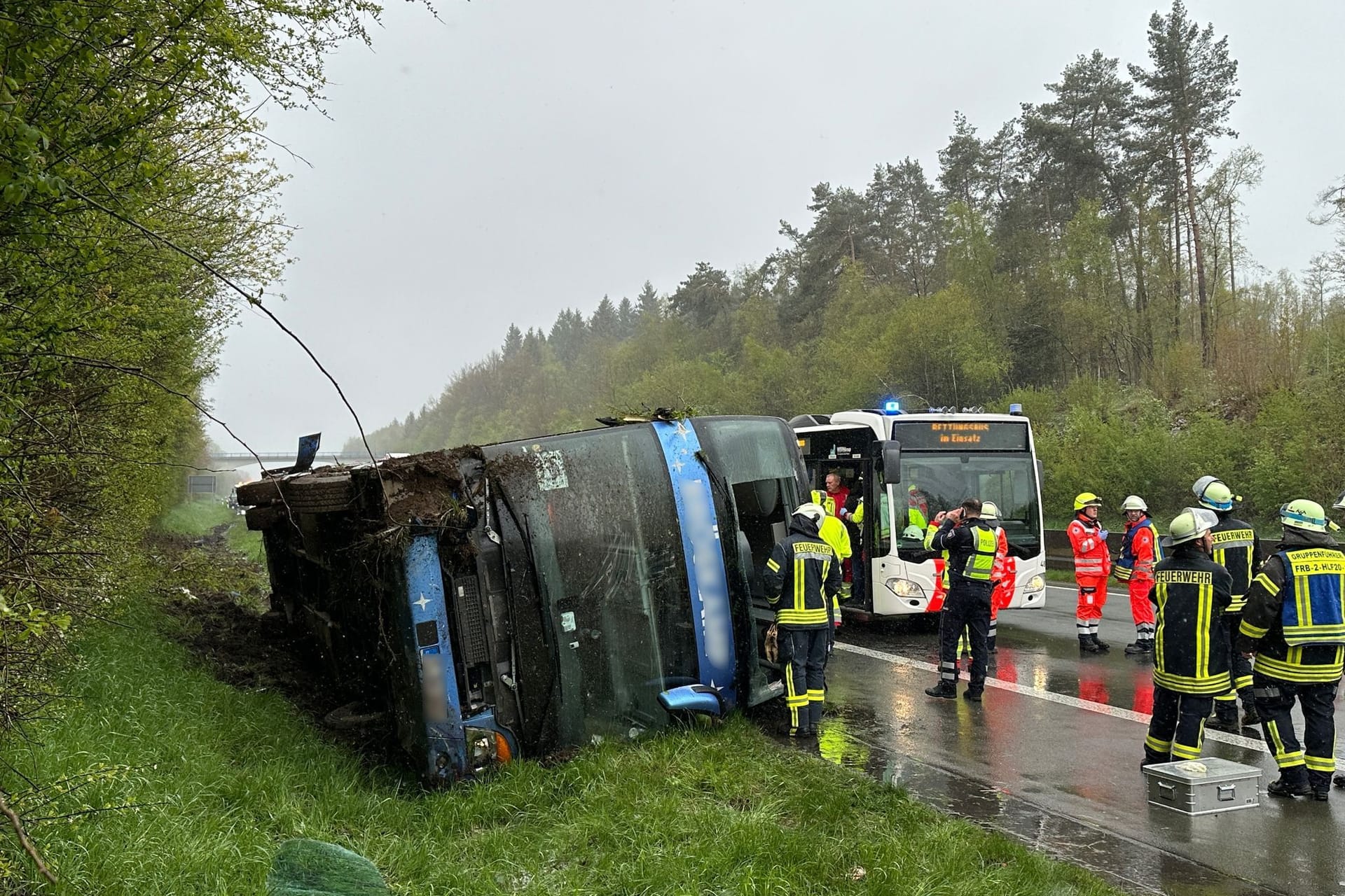 Busunfall auf der A45