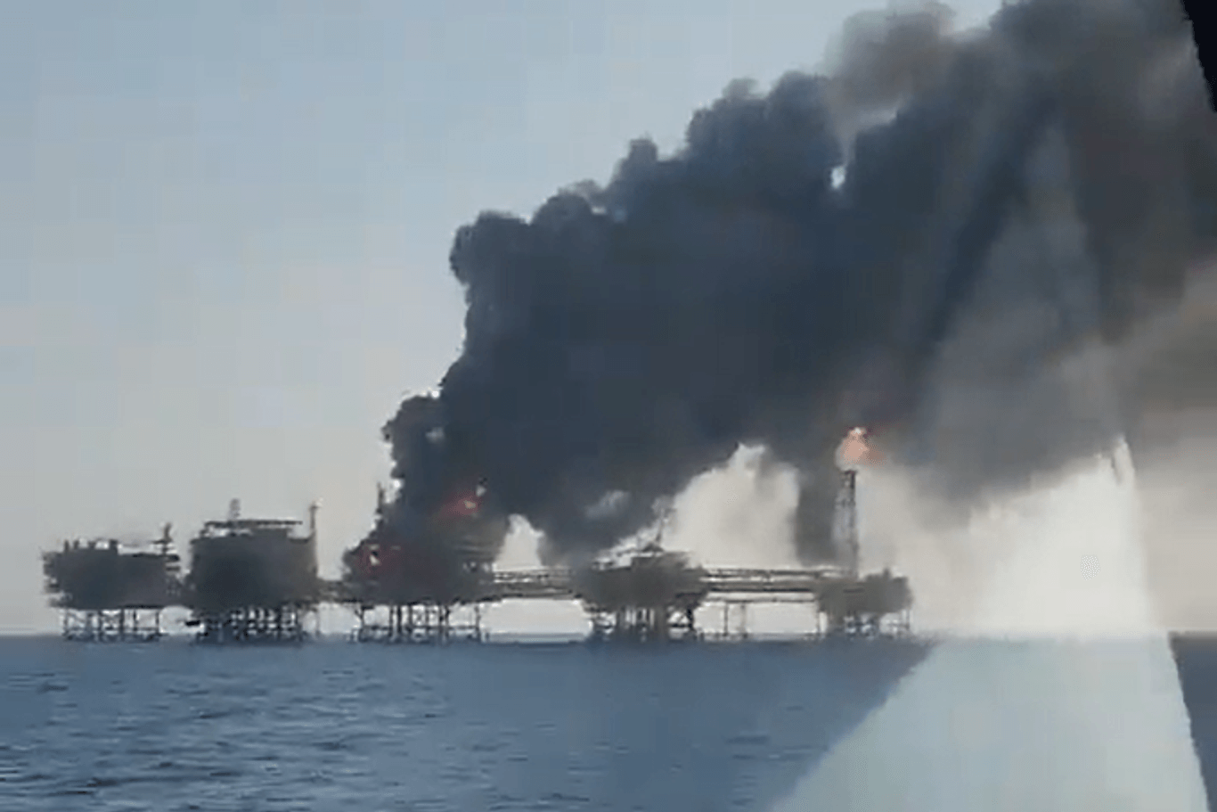 Explosion auf einer Ölplattform im Golf von Mexiko: Neun Menschen wurden verletzt.