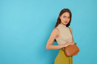 Handtaschen sind nicht nur praktisch, Sie sorgen im Outfit auch für das gewisse Etwas. Bei Amazon ist eine Auswahl an Liebeskind-Modellen jetzt reduziert. (Symbolbild)