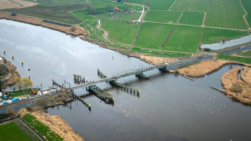 Die Huntebrücke wurde irreparabel beschädigt. (Archivfoto)