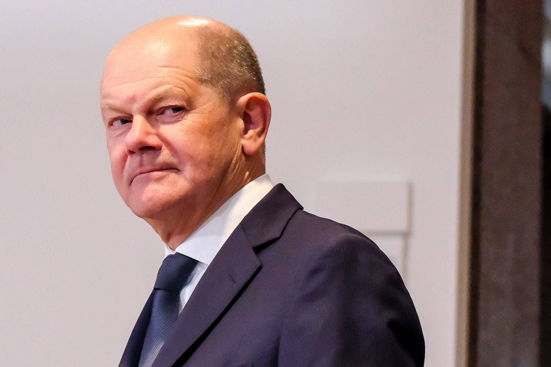 Bundeskanzler Olaf Scholz besucht das Bundeskriminalamt BKA in Wiesbaden.