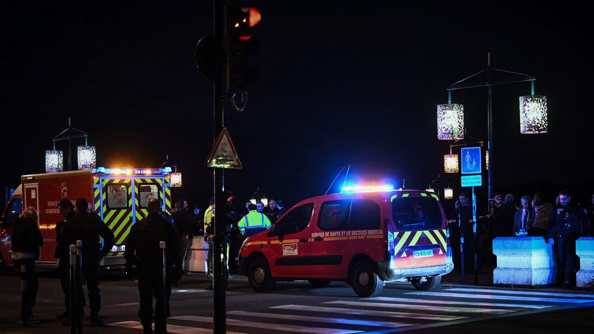 Polizei erschießt Messerangreifer in Bordeaux nach Attacke Polizei erschießt Messerangreifer in Bordeaux nach Attacke