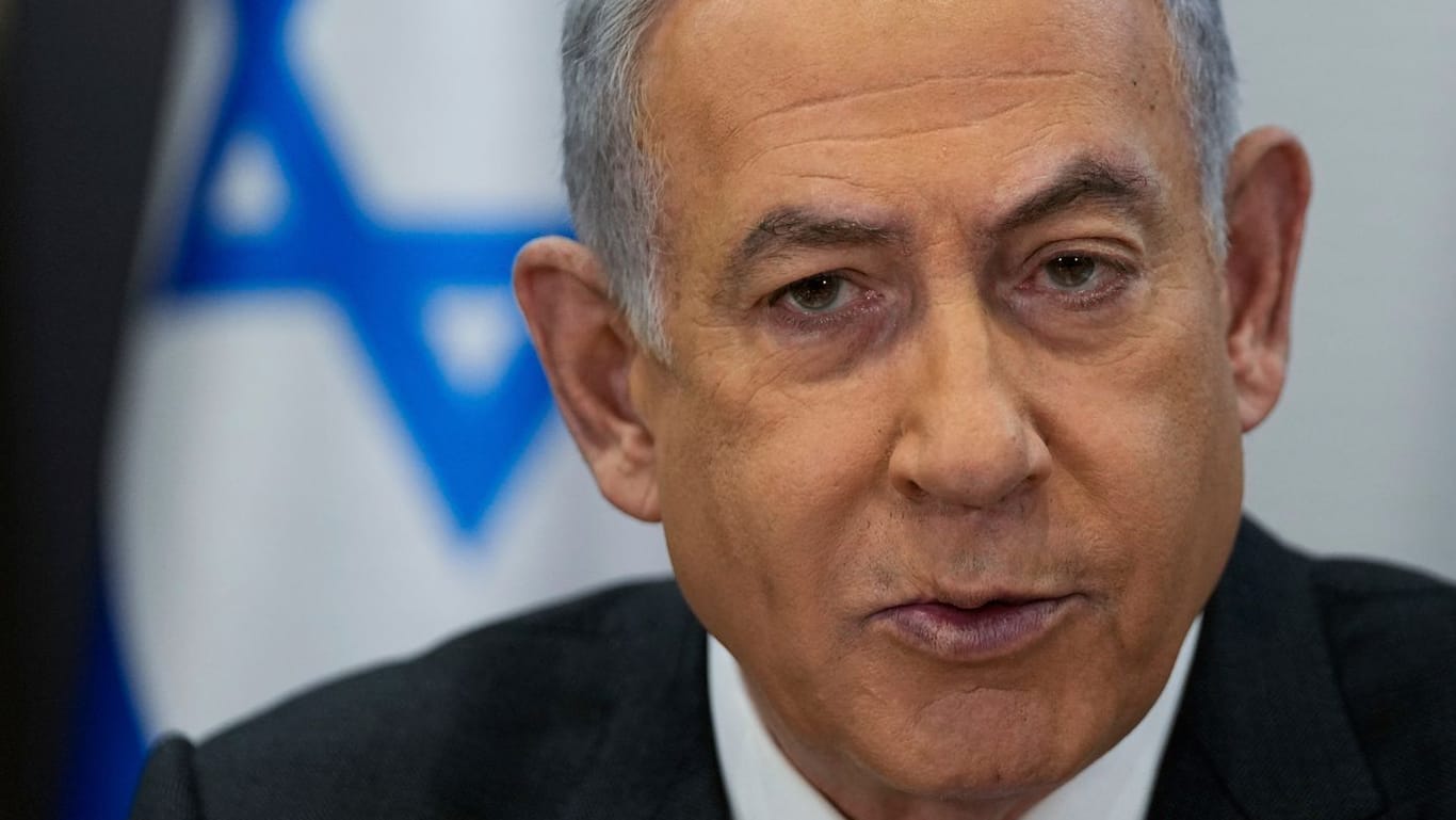 Benjamin Netanjahu (Archivbild): Der unter dem Spitznamen "Benni" bekannte Politiker ist Israels umstrittener Ministerpräsident.
