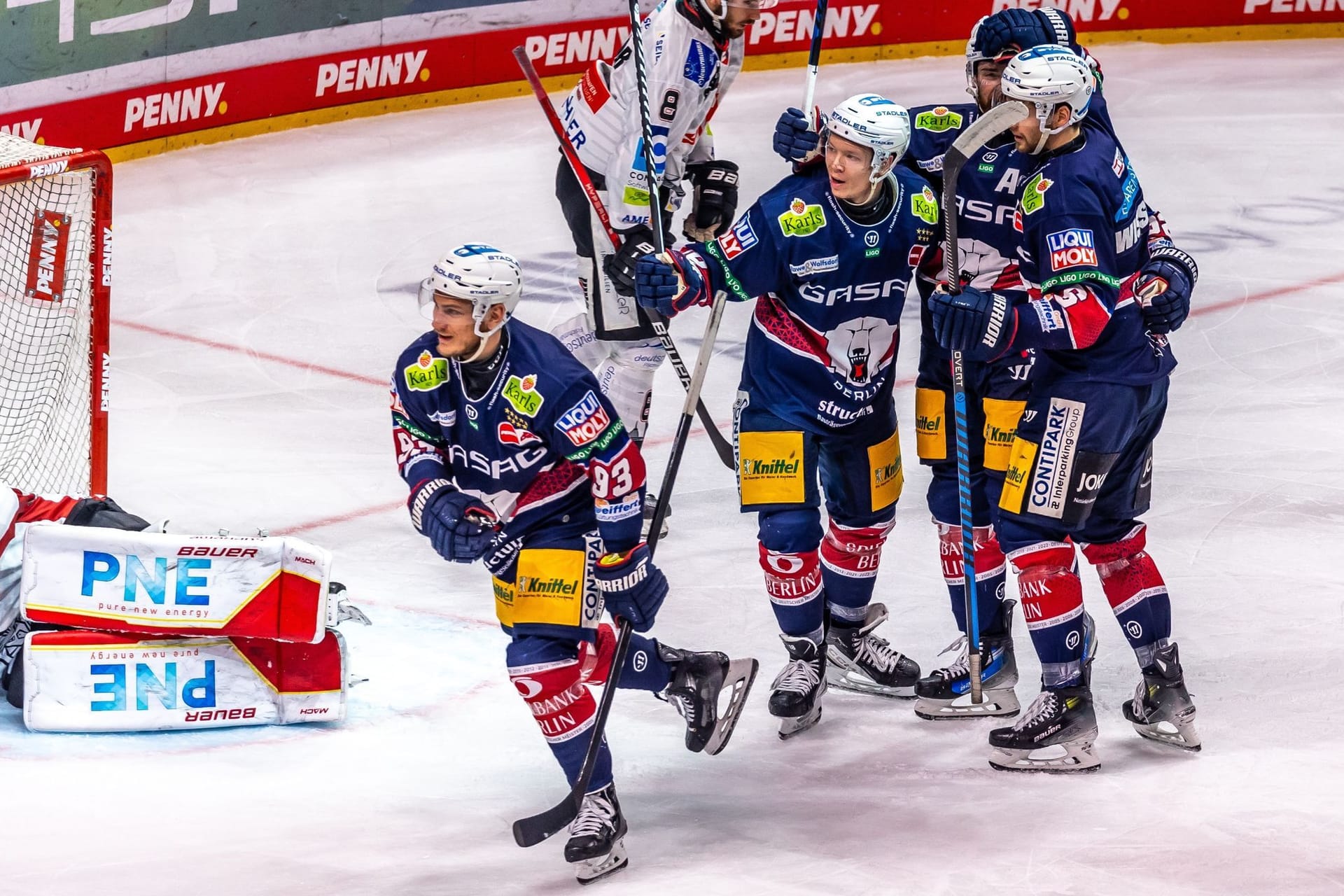 Eisbären Berlin - Pinguins Bremerhaven