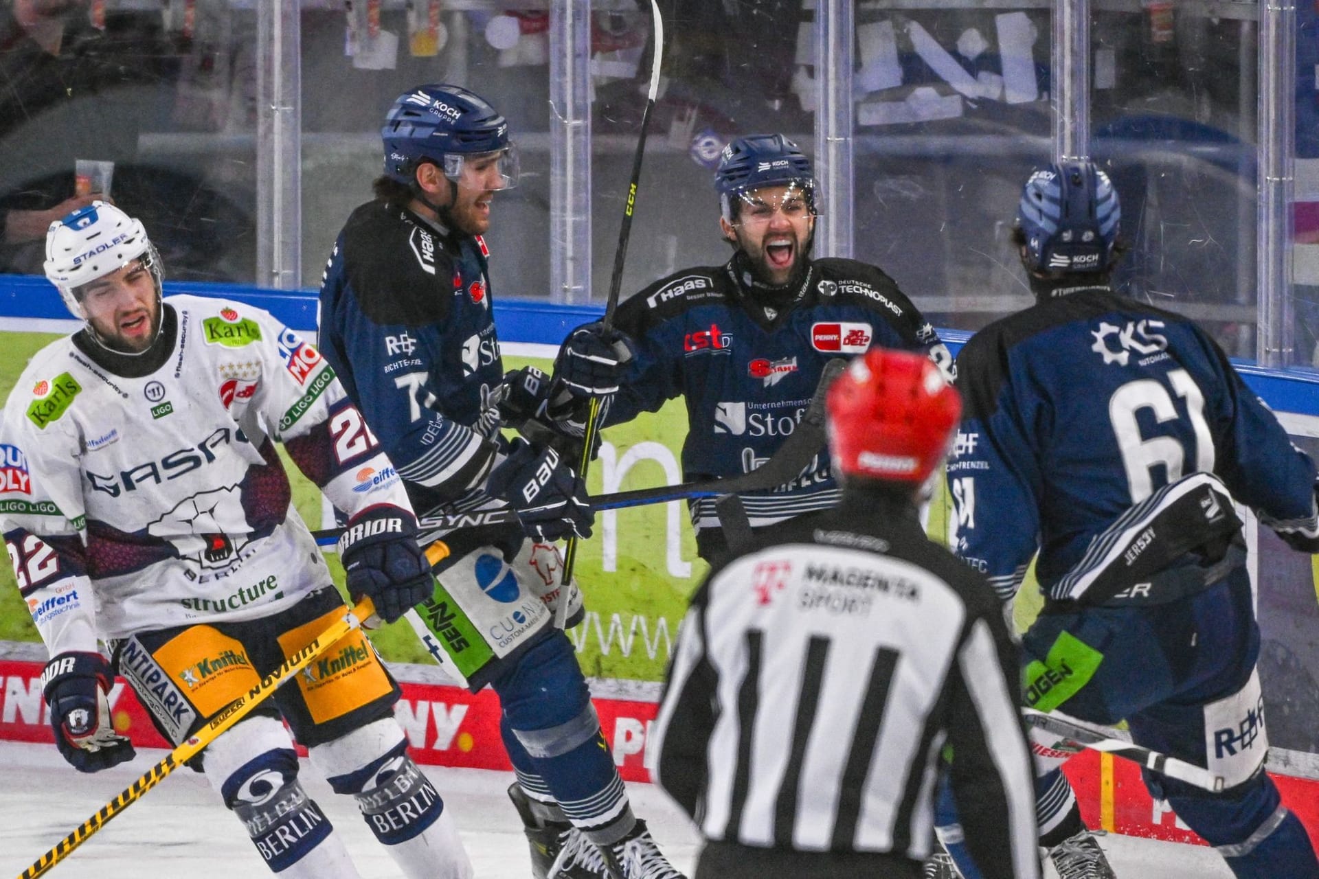 Straubing Tigers - Eisbären Berlin