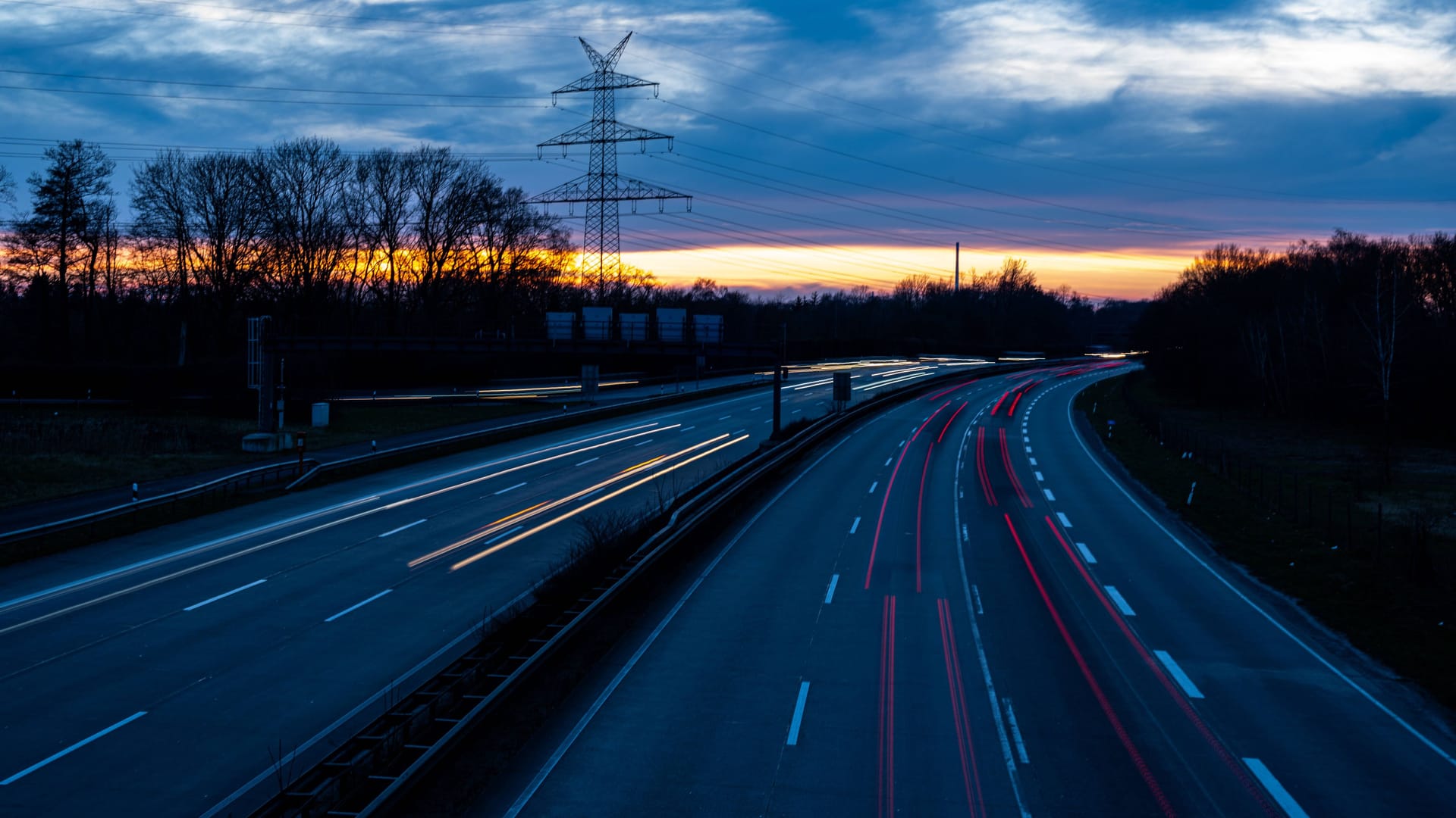 Die A27 bei Bremen (Symbolbild): Die Polizei konnte den Mann ausfindig machen. Die A27 bei Bremen (Symbolbild): Die Polizei konnte den Mann ausfindig machen.