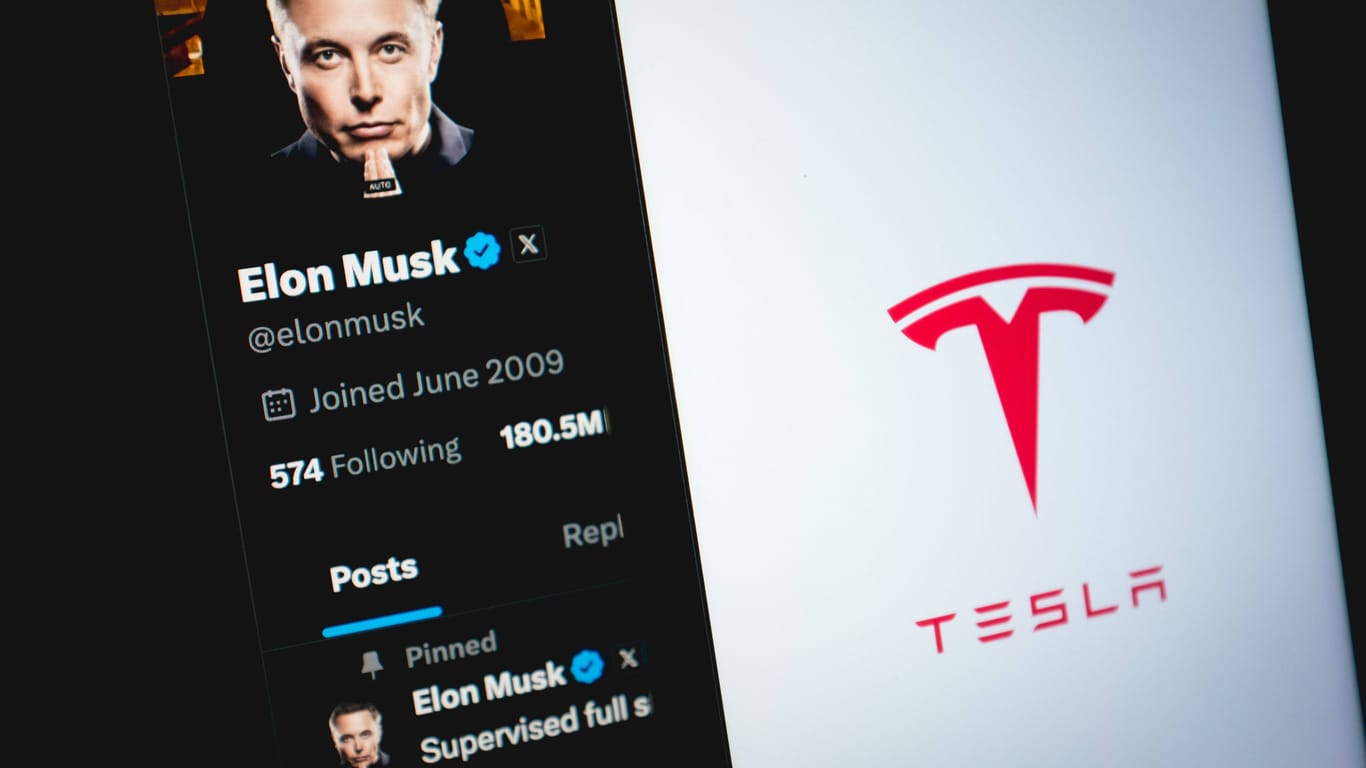 Tesla ist Elon Musks Vorzeigeunternehmen. Nun vermeldet der Autobauer einen Gewinneinbruch.