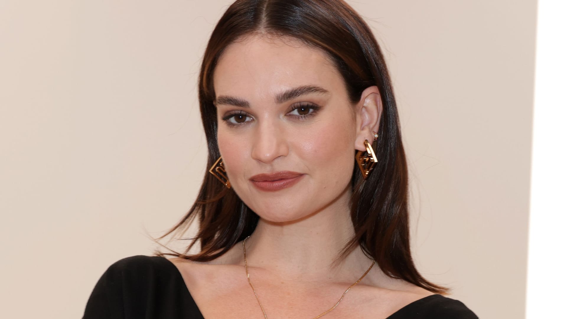 Lily James: Sie wurde mit Dominic West in Rom abgelichtet.