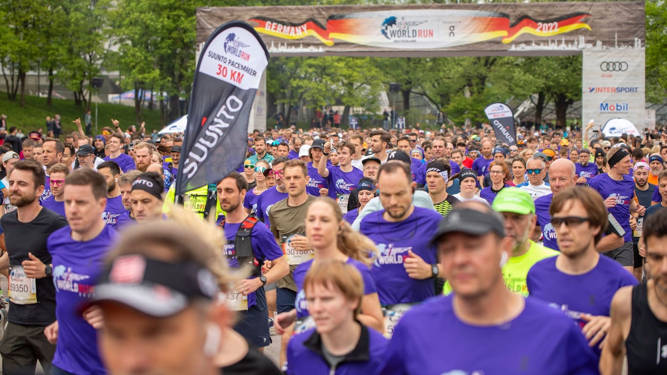 Start beim "Wings for Life World Run" 2022 in München (Archivbild): Der Spendenlauf zählt auch in diesem Jahr zu den Höhepunkten der Laufsaison.