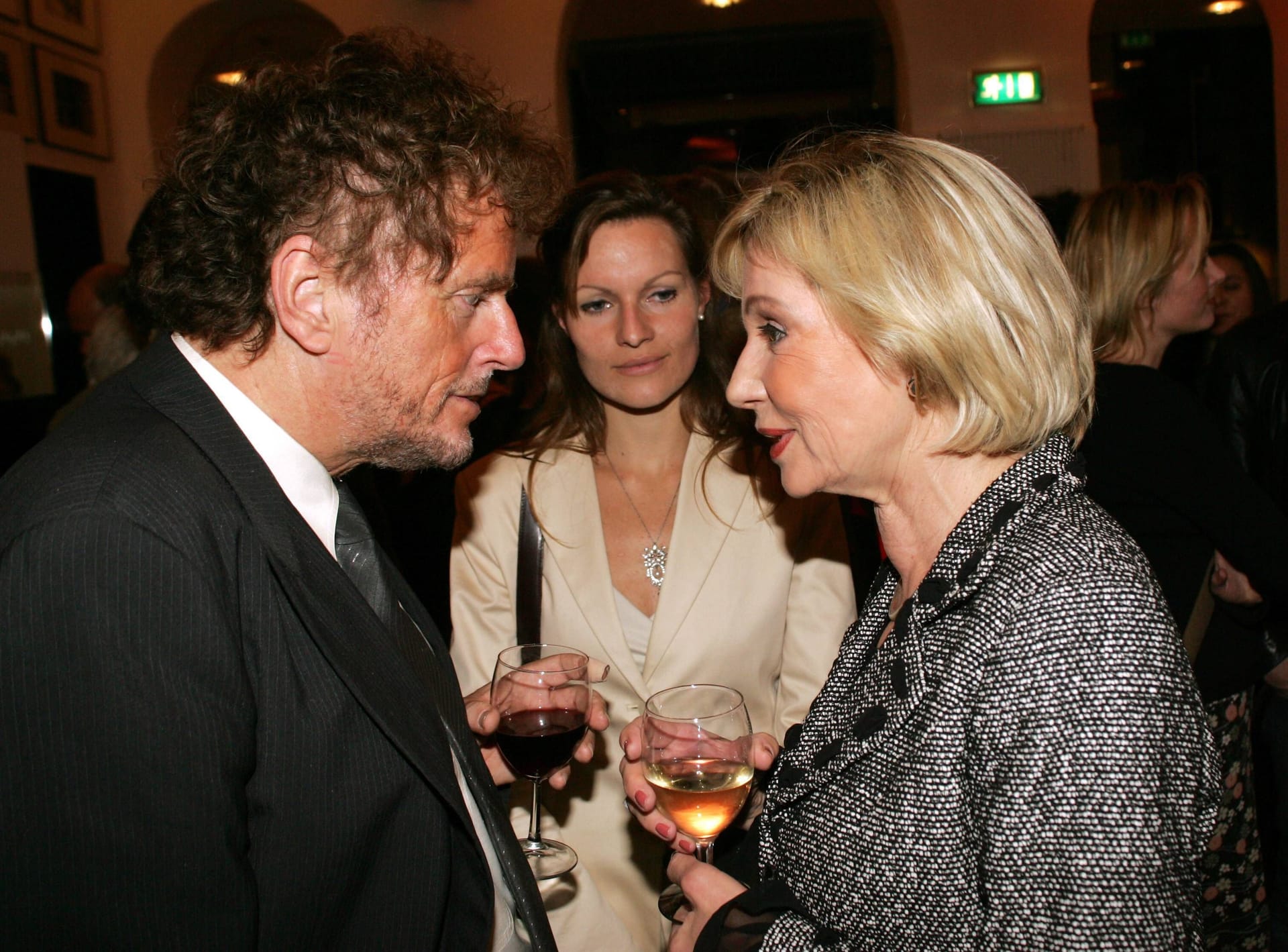 Liiert in den Siebzigern: Regisseur Dieter Wedel und Dagmar Berghoff, in der Mitte seine spätere Lebensgefährtin Dominique Voland, die Aufnahme stammt aus dem Jahr 2005.