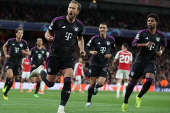 Bleibt Arsenal-Schreck: Harry Kane feiert seinen Treffer gegen die "Gunners".