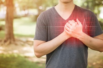 Auch jüngere Menschen können von Herzrhythmusstörungen betroffen sein.