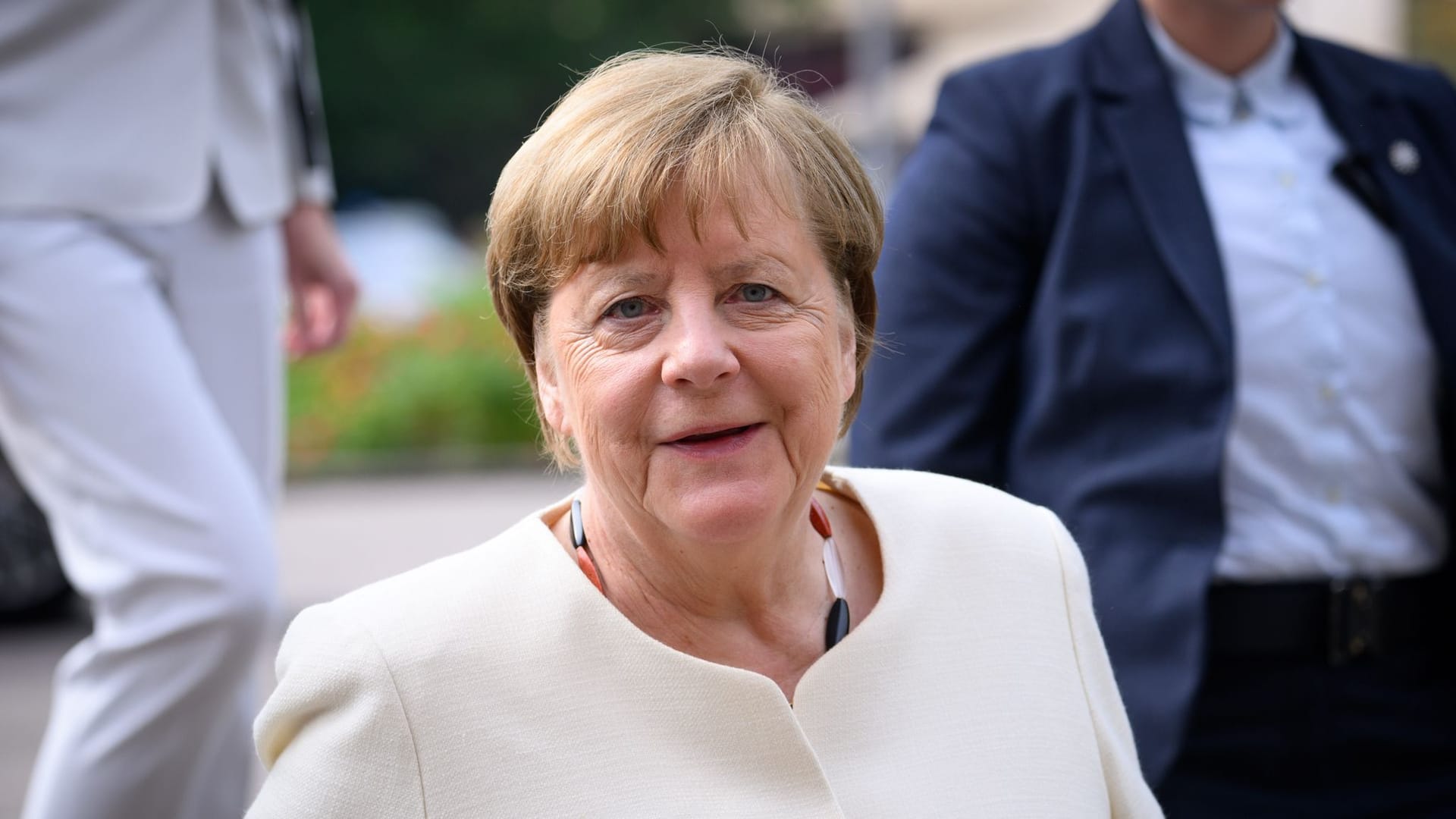 23.05.2024, Berlin: Angela Merkel (CDU), ehemalige Bundeskanzlerin, kommt zum Ökumenischen Gottesdienst anlässlich des Staatsakts zu 75 Jahre Grundgesetz in der St. Marienkirche in Berlin-Mitte. Am 23.05.1949 wurde das Grundgesetz der Bundesrepublik Deutschland verkündet und trat am folgenden Tag in Kraft. 23.05.2024, Berlin: Angela Merkel (CDU), ehemalige Bundeskanzlerin, kommt zum Ökumenischen Gottesdienst anlässlich des Staatsakts zu 75 Jahre Grundgesetz in der St. Marienkirche in Berlin-Mitte. Am 23.05.1949 wurde das Grundgesetz der Bundesrepublik Deutschland verkündet und trat am folgenden Tag in Kraft.