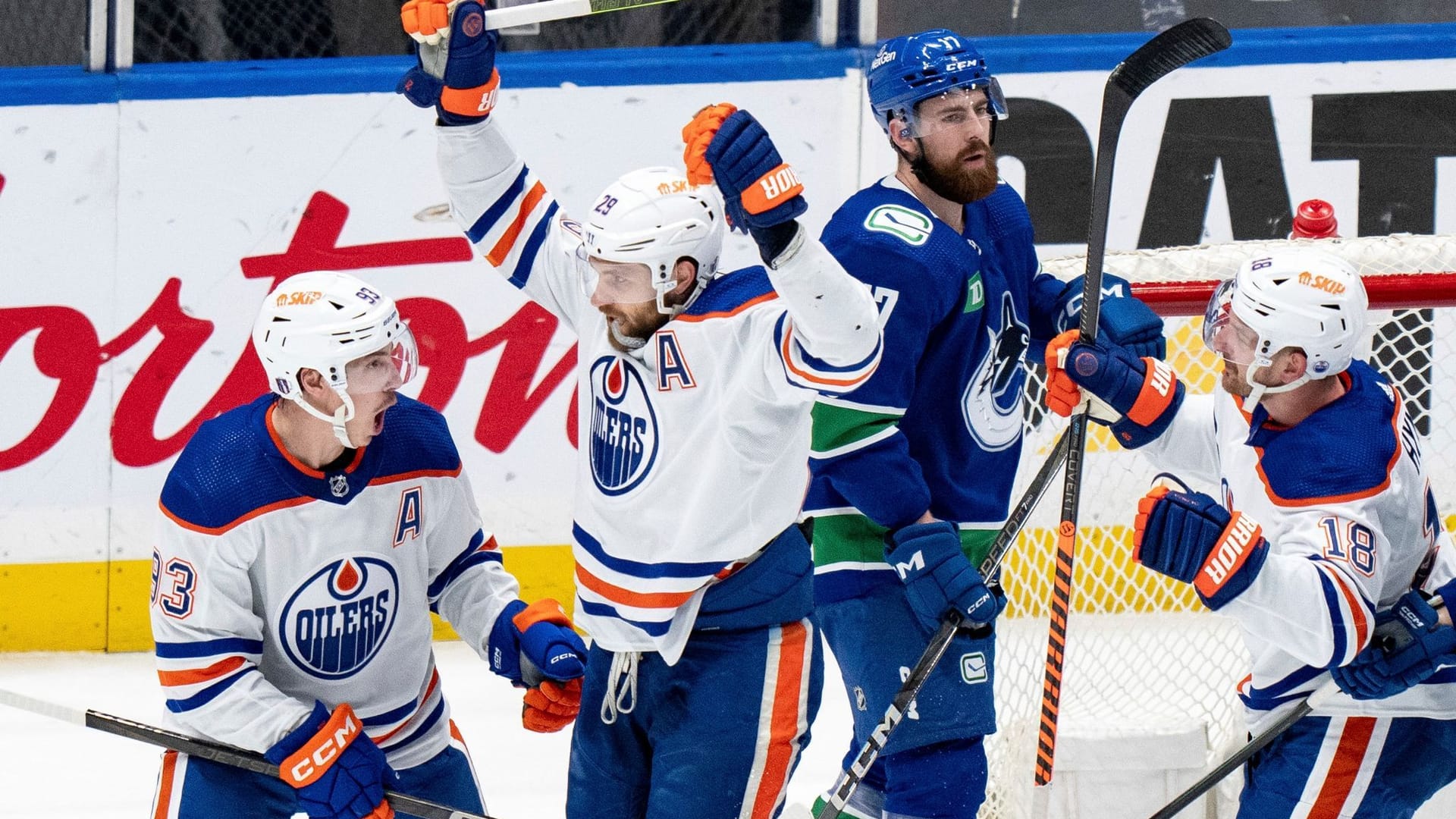 Vancouver Canucks - Edmonton Oilers