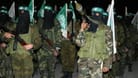 Hamas-Kämpfer (Archivbild): Wandelt sich die Hamas zur weltweiten Terrormiliz?