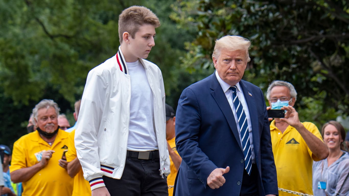 Barron und Donald Trump: Der jüngste Sohn des Ex-Präsidenten übernimmt erstmals eine politische Rolle.