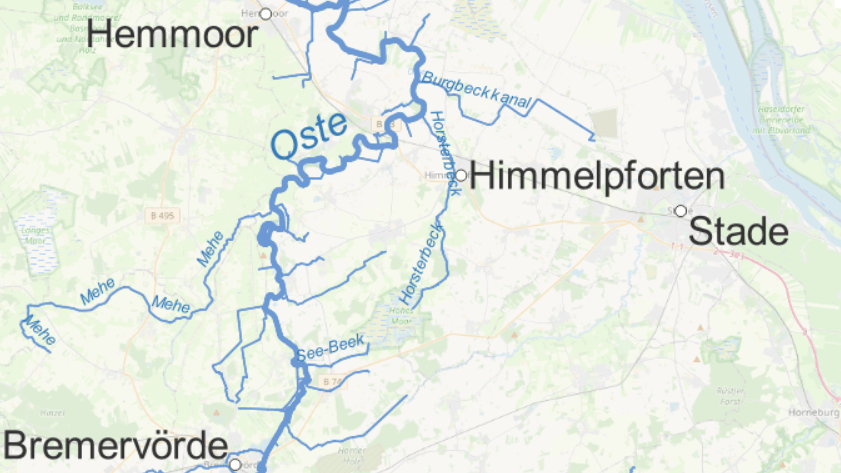 Flusssystem der Oste: Allein von Bremervörde in Richtung Elbmündung speist das Gewässer zahlreiche Nebenflüsse.