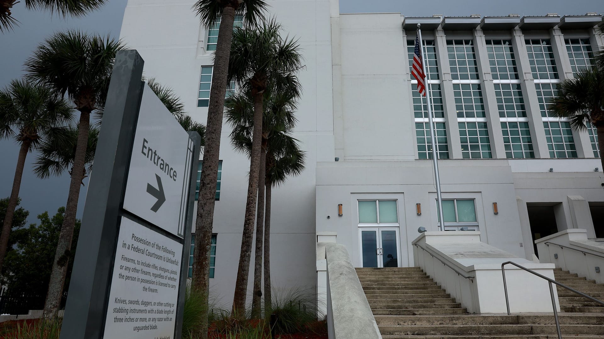 Vor diesem Gericht in Fort Pierce, Florida, sollte sich Donald Trump eigentlich demnächst verantworten.