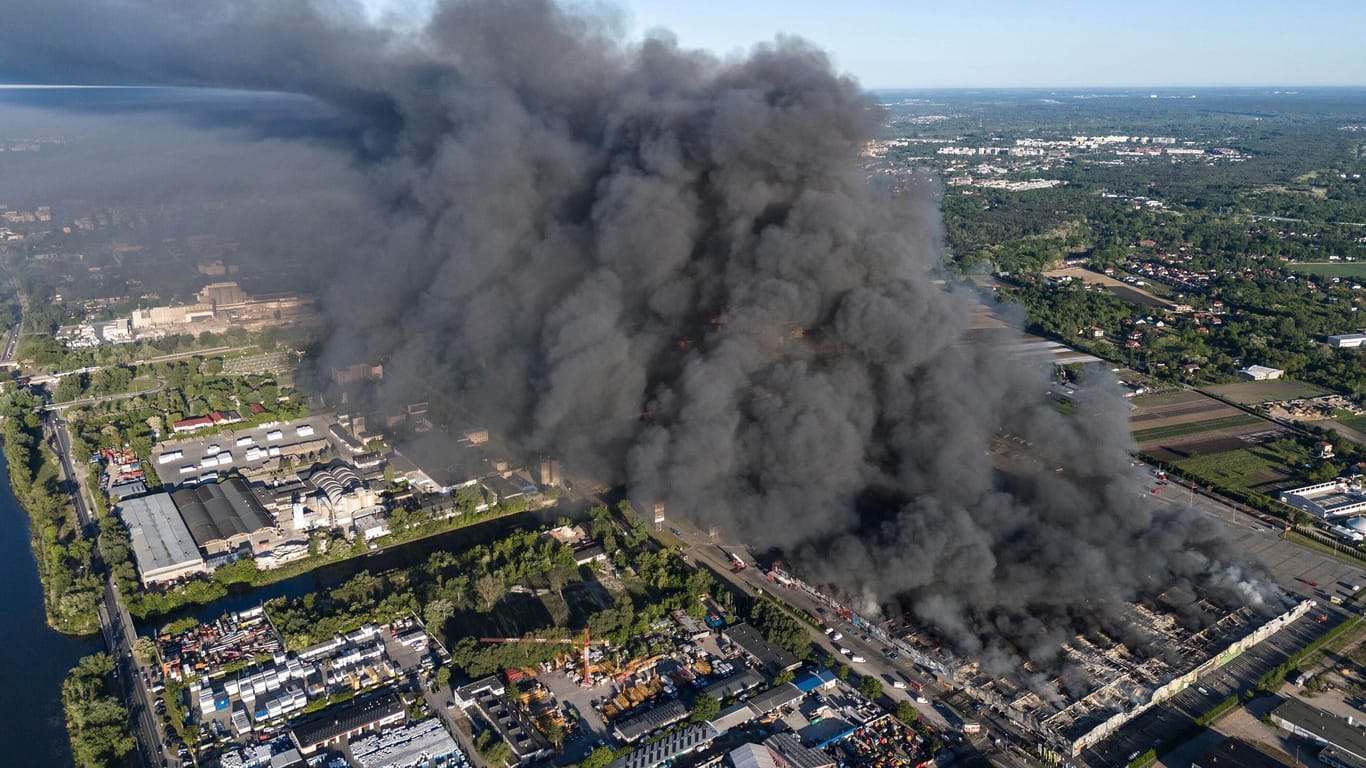 Großbrand im Warschauer Einkaufszentrum (Archivbild): Russland soll mit dem Brand in Zusammenhang stehen.
