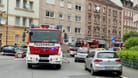 Feuerwehrfahrzeuge vor Ort: Der Brand brach in der Seeleinsbühlstraße aus – die nächste Feuerwache liegt nur wenige Meter entfernt.