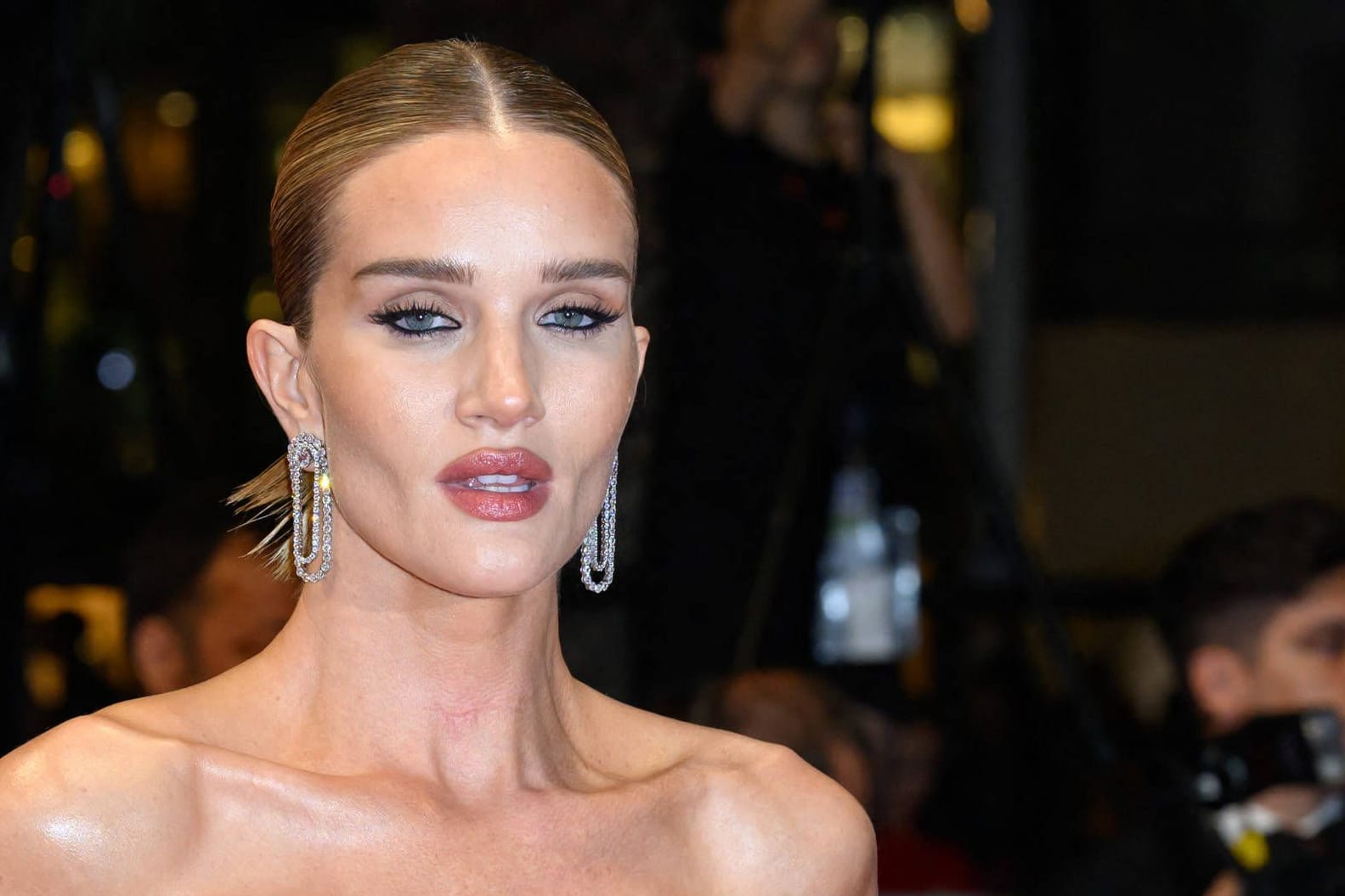 Rosie Huntington-Whiteley: Das Model war bereits auf mehreren roten Teppichen in Cannes zu sehen.