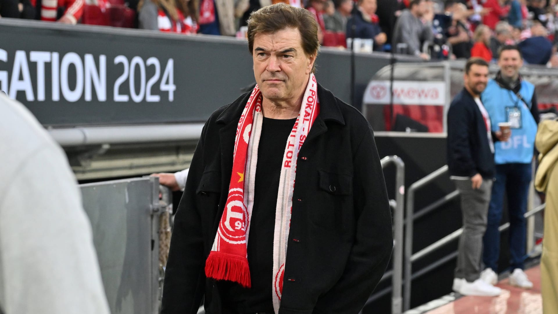 Düsseldorf: Campino, Sänger der Band Die Toten Hosen, nach dem verlorenen Relegationsrückspiel der Fortuna.