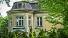 Grundstück Villa Schwanenhof: Das Anwesen ist momentan auf dem Immobilienmarkt verfügbar.