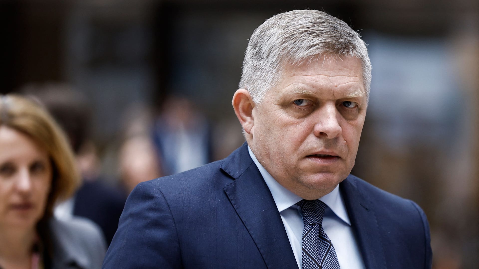 Der slowakische Regierungschef Robert Fico: Nach dem Attentat auf ihn schwebte der Politiker zunächst in Lebensgefahr.