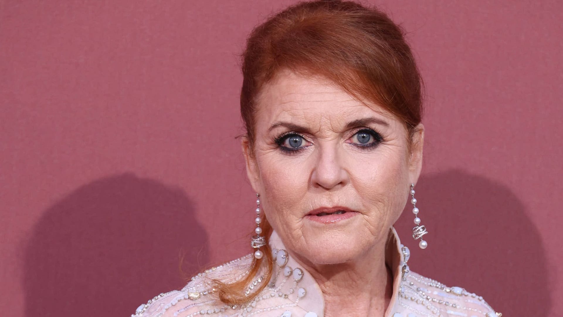 Cannes, 2024: Sarah Ferguson spricht mit der Presse über die Schocknachrichten aus dem britischen Königshaus.