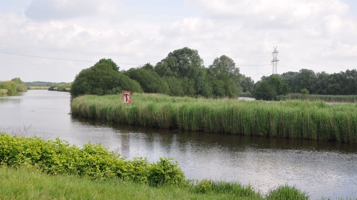 Die Oste im Bereich Behrste: An dem Fluss waren kleine Fußabdrücke entdeckt worden, die vermutlich von Arian stammen.