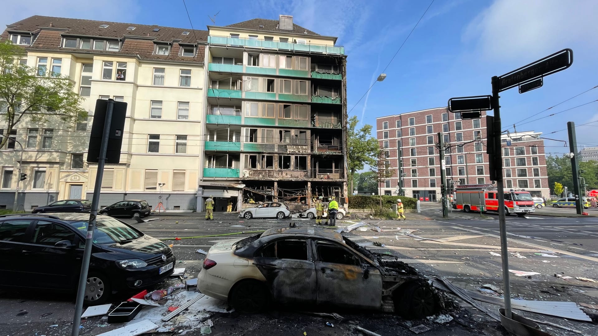 Das Haus in Flingern nach dem Feuer. Nun fand die Polizei Brandbeschleuniger.