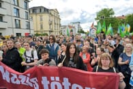 Dresden: 3.000 solidarisieren sich auf..