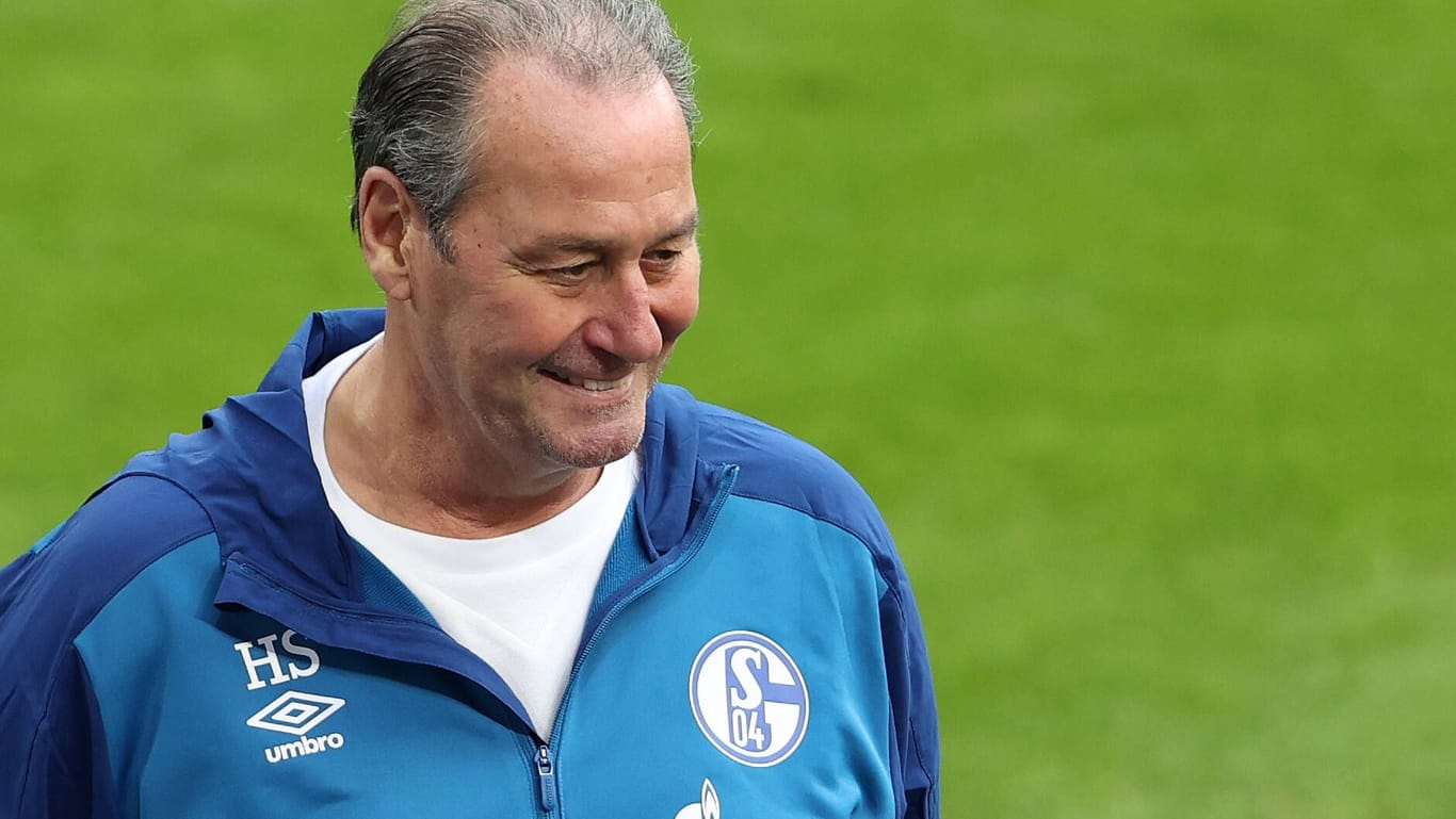 Huub Stevens: Er kann die letzten Entwicklungen bei Schalke 04 nicht nachvollziehen.