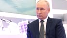 Wladimir Putin: Russlands Präsident will wohl in alle Ewigkeit regieren, fürchtet Wladimir Kaminer.