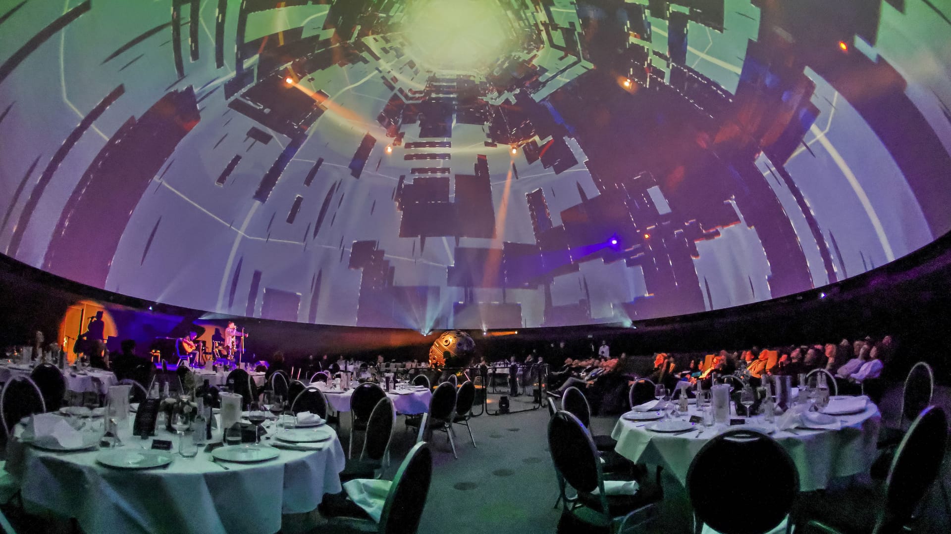 Das Zeiss-Großplanetarium in Berlin: Zum 100-jährigen Jubiläum verwandelt sich der Planetariumssaal in ein Restaurant.