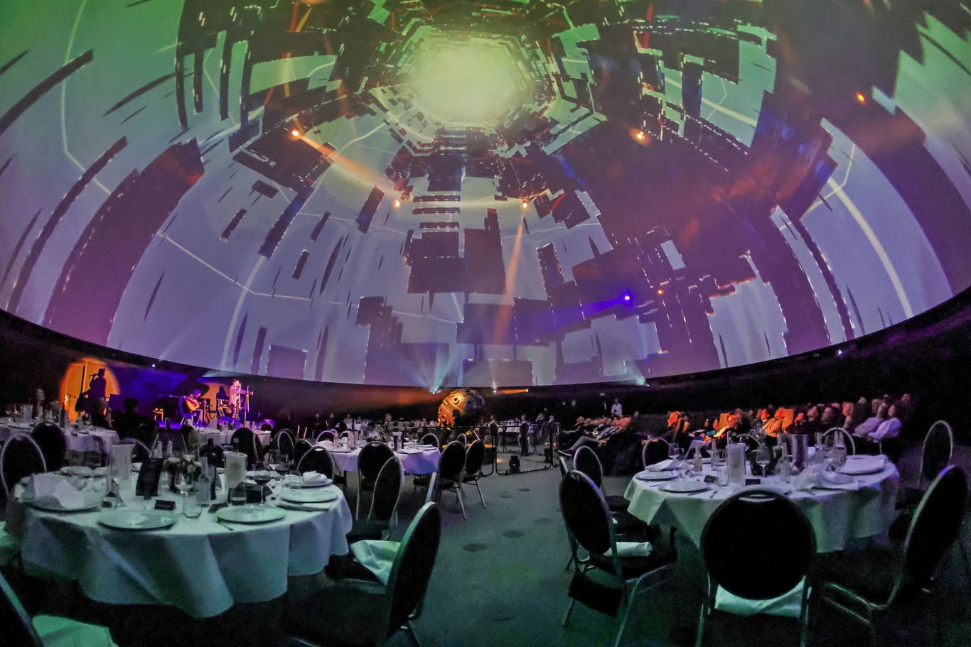 Das Zeiss-Großplanetarium in Berlin: Zum 100-jährigen Jubiläum verwandelt sich der Planetariumssaal in ein Restaurant.