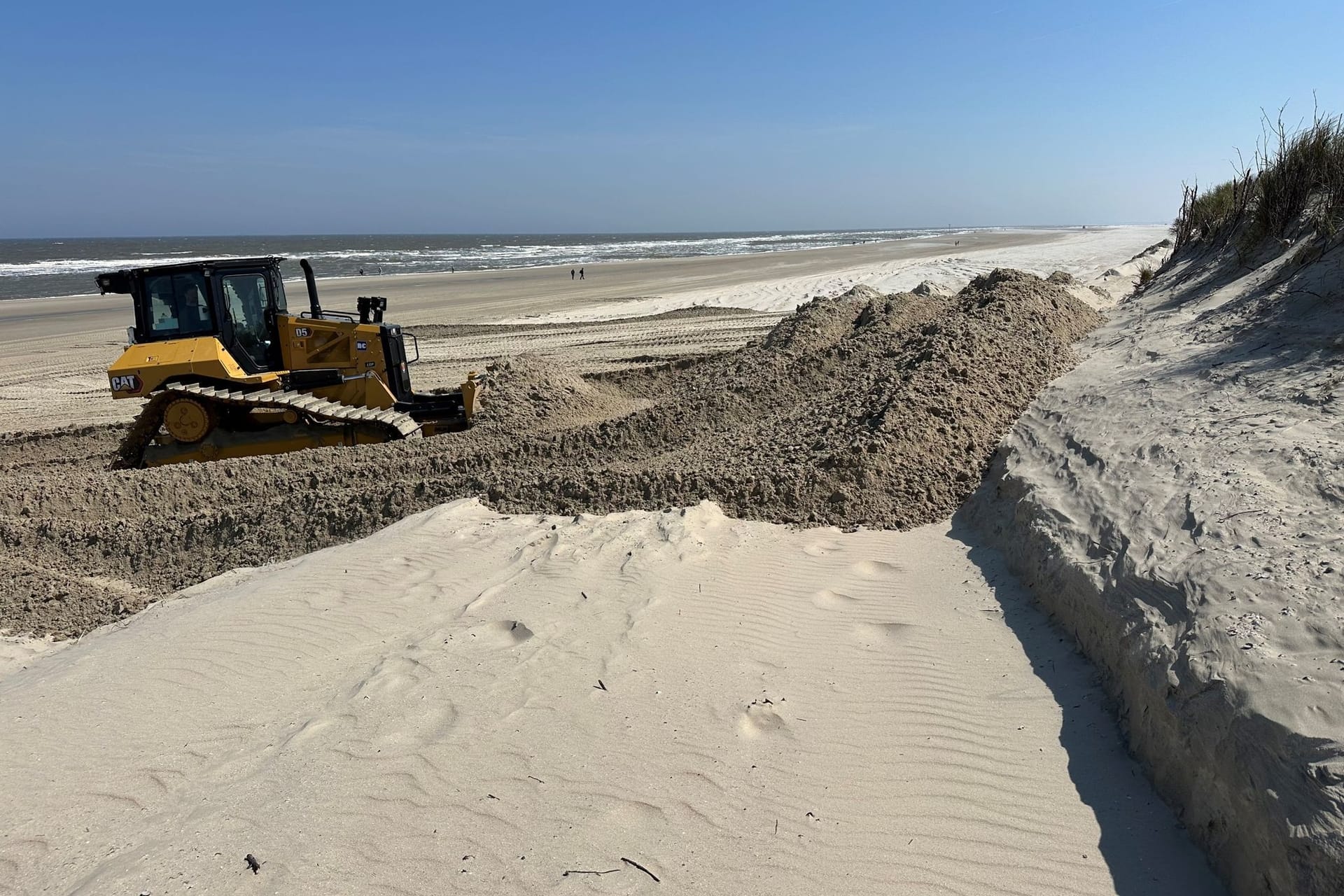 Sandaufschüttung auf Norderney