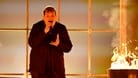 Sänger Isaak beim Eurovision Song Contest: Mit seinem Song "On The Run" wird der Ostwestfale vermutlich keine Chance auf den Sieg haben.