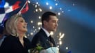 Marine Le Pen (l.) und Jordan Bardella: Der 28-Jährige gilt als Hoffnungsträger der rechtsextremen Rassemblement National.