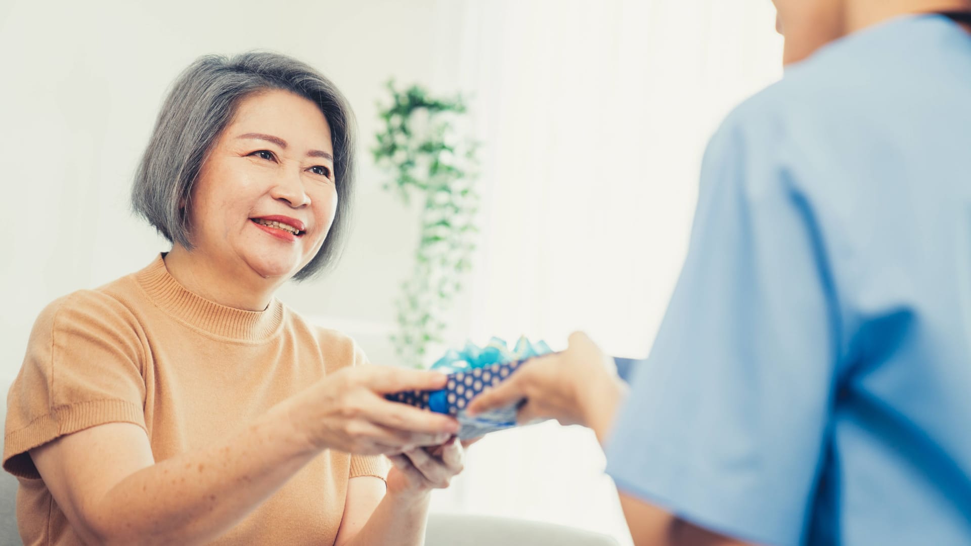 Geschenke von Patienten: Was genau Ärzte annehmen dürfen, ist gesetzlich geregelt.