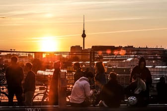 Sonnenuntergang in Berlin: Im Mai hat die Metropole die verschiedensten Veranstaltungen zu bieten.