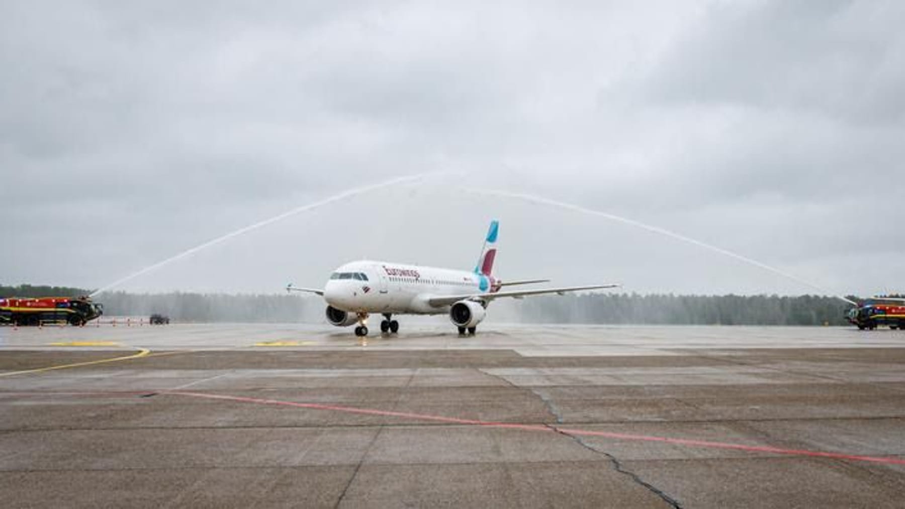 Flughafen Nürnberg Eurowings Basis neue Verbindung nach Hamburg