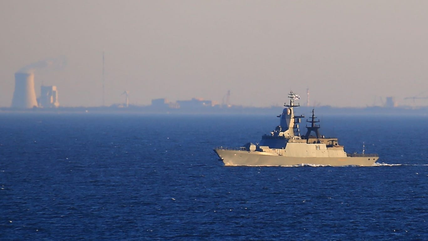 Russian warship of the Steregushchiy class on the Baltic Sea