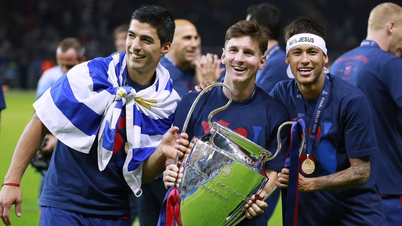 Goldene Zeiten: Suárez, Messi und Neymar (v. li.) mit dem Champions-League-Pokal nach dem Finalsieg in Berlin 2015.