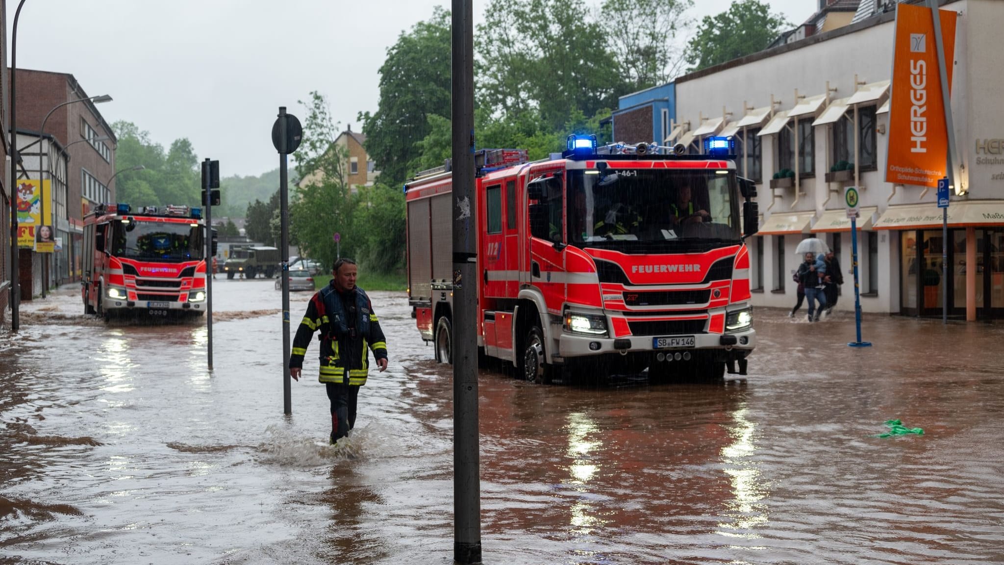 Erdrutsche und Überflutungen nach Dauerregen im Saarland