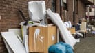 Illegal entsorgter Sperrmüll (Symbolbild): In Berlin wird illegal Müll abgeladen, um Entsorgungskosten zu sparen.