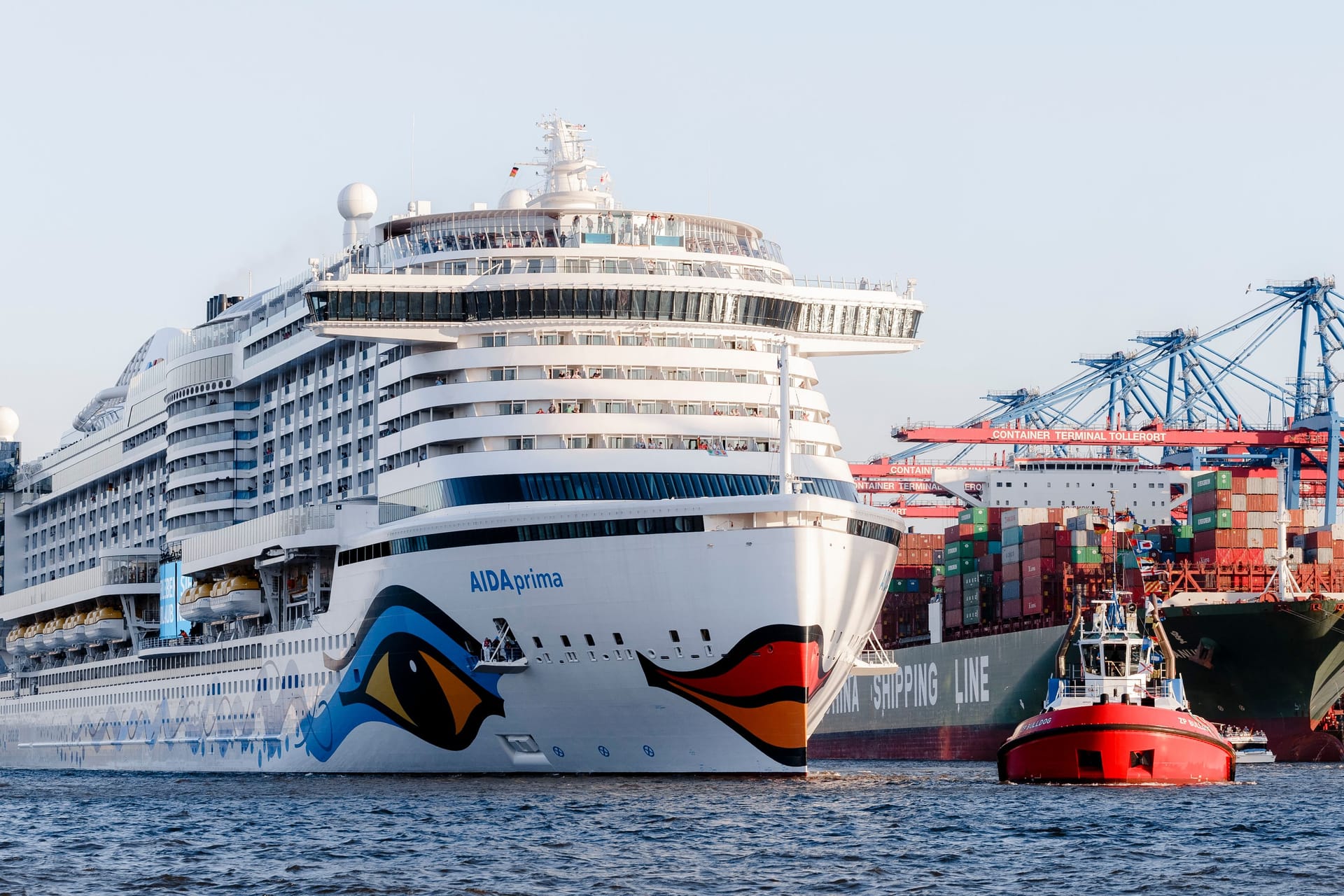 Kreuzfahrtschiff "Aida Prima": Gerade für teure Pauschalreisen wie eine Kreuzfahrt kann sich eine Reiserücktrittsversicherung lohnen.